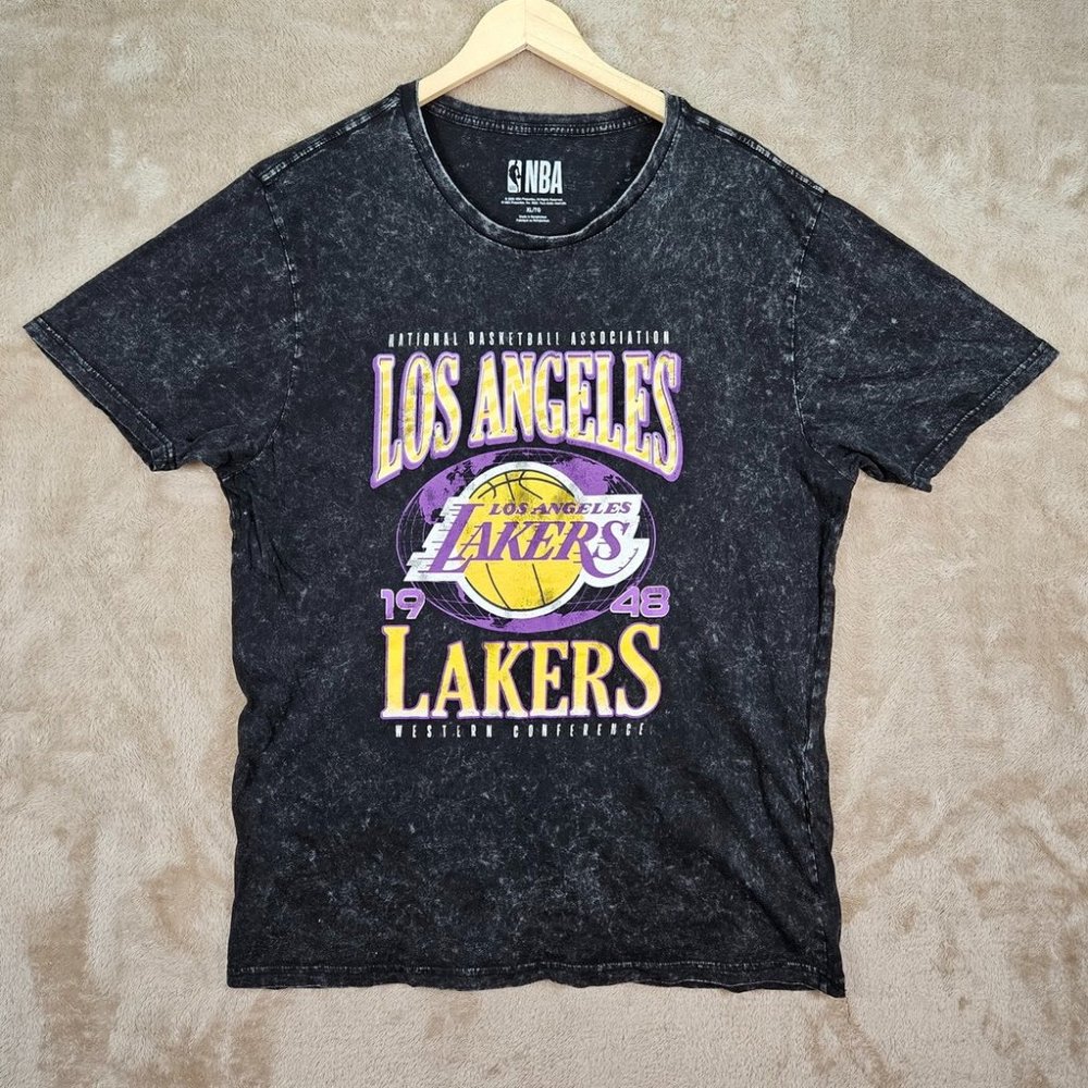 NBA Los Angeles Lakers Western Conference Acid Wash T-Shirt Men's Size XL Gray